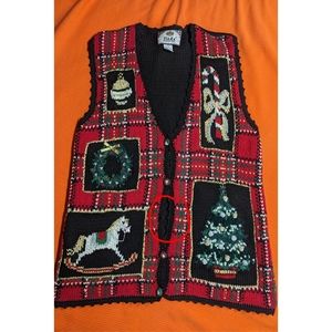 Tiara international sweater vest Christmas